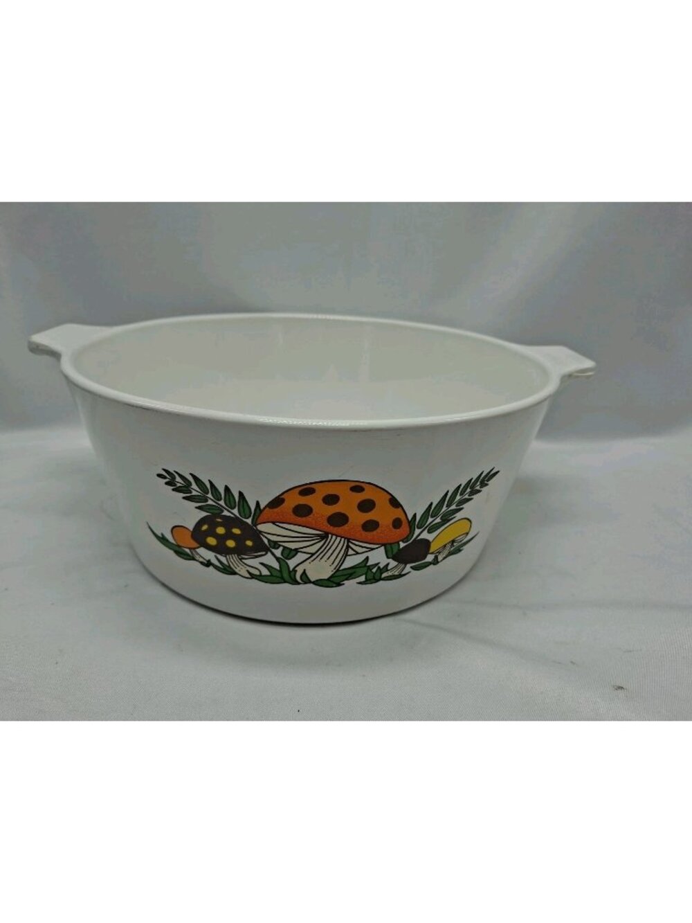 Vintage Merry Mushroom by Corning Ware 2 1/2 QT Made In USA 1970's